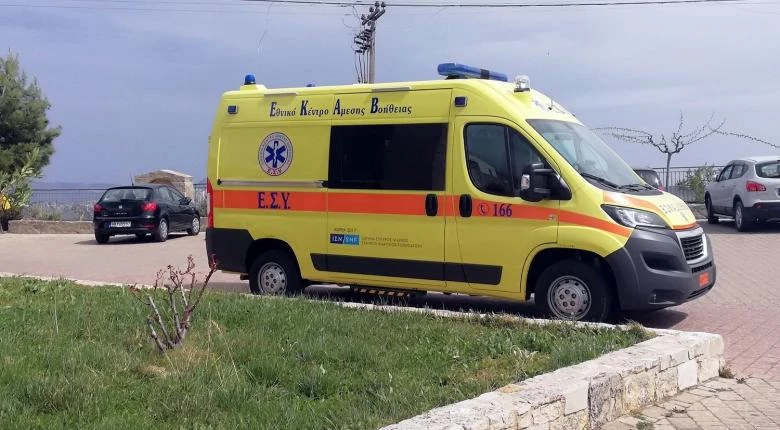 Νεαρός βούτηξε στον Θερμαϊκό για να σώσει ηλικιωμένο